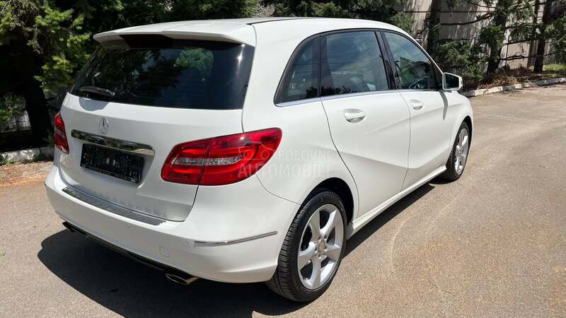 Mercedes Benz B 200 CDI SPORT