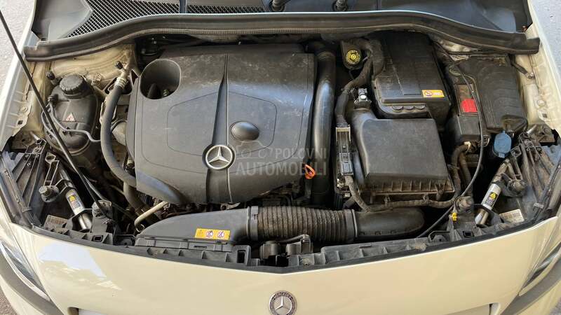 Mercedes Benz B 200 CDI SPORT