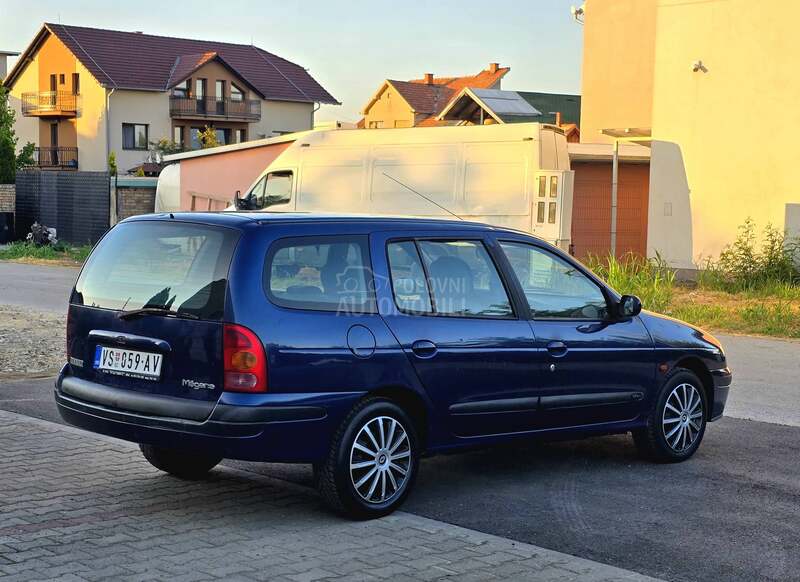 Renault Megane 1.8 16v
