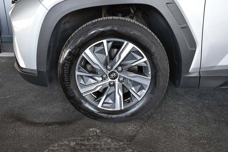 Hyundai Tucson 1.6 MT