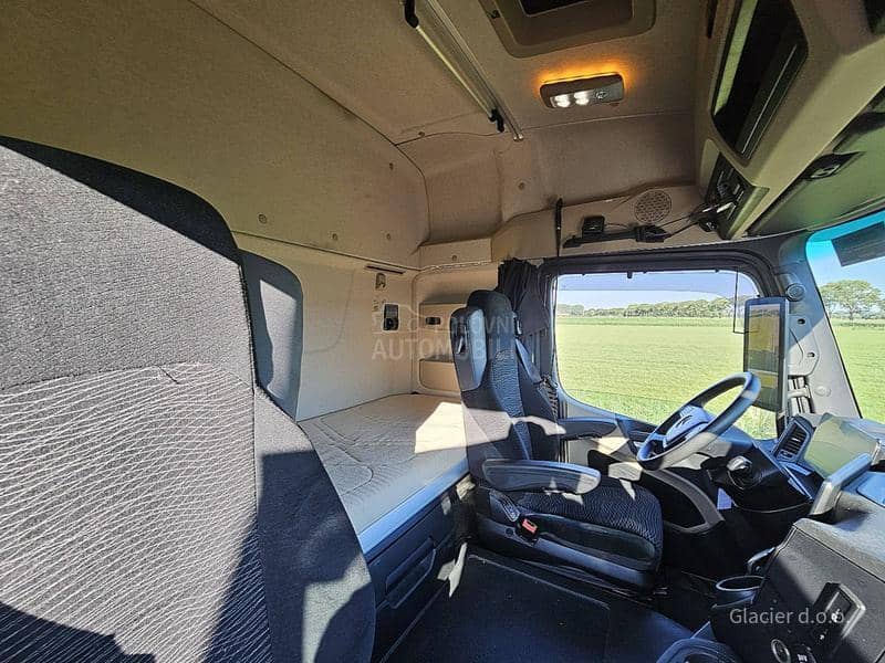 Mercedes Benz ACTROS 1846 4X4 KIP P.