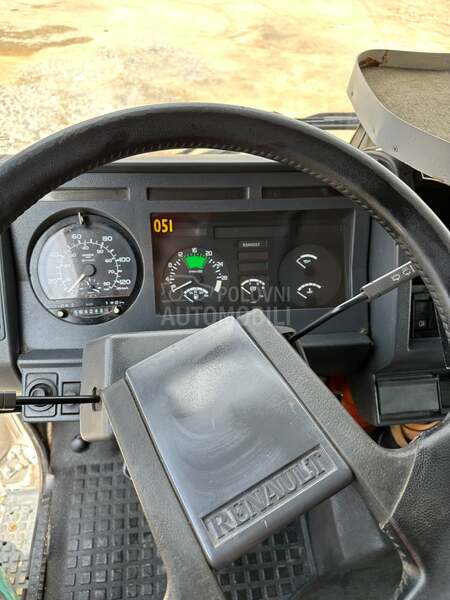 Renault 210 13