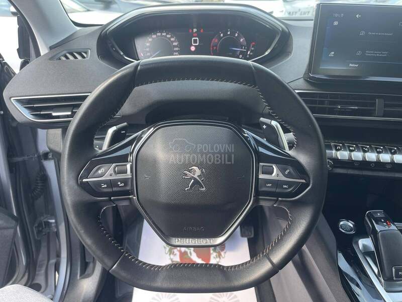 Peugeot 3008 1.2 B Autom