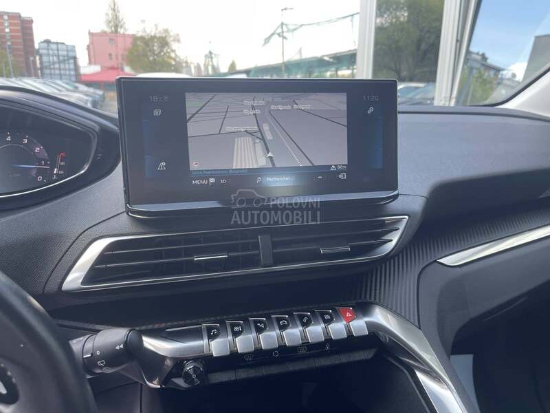 Peugeot 3008 1.2 B Autom