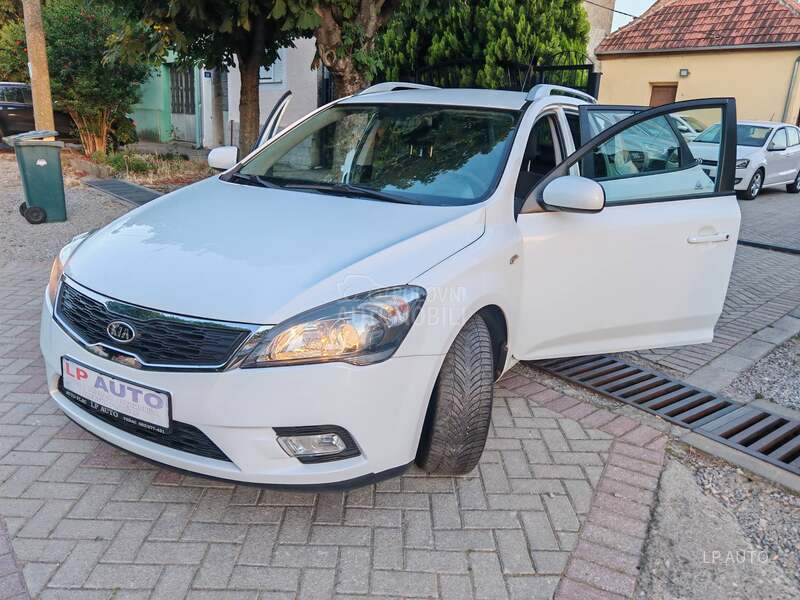 Kia cee`d sw 