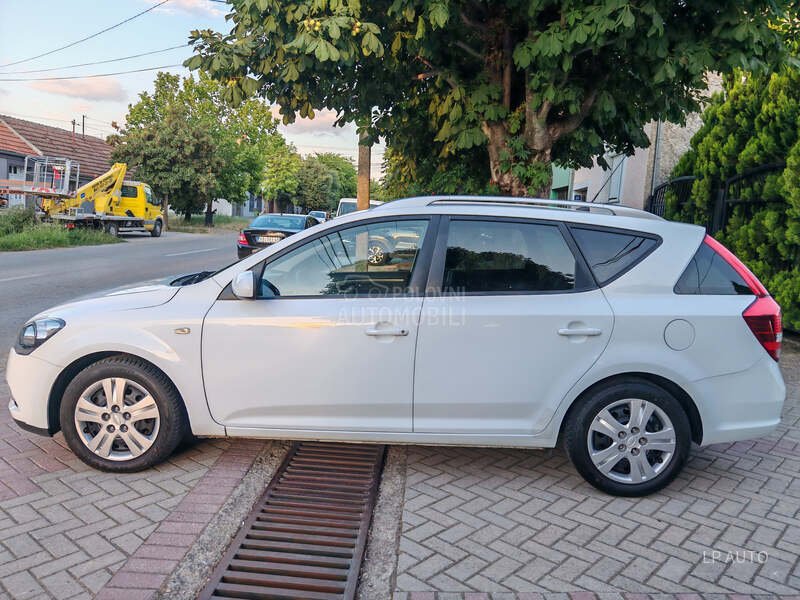 Kia cee`d sw 