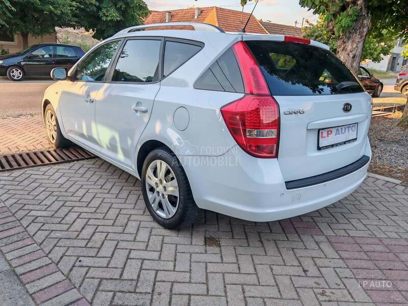 Kia cee`d sw 