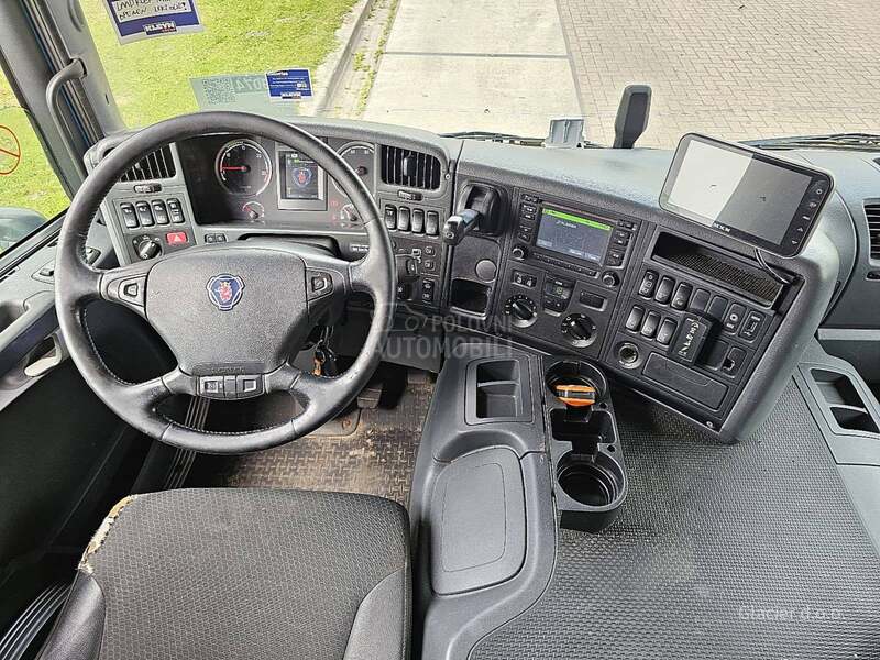 Scania SCANIA P280 6X2/ 8.8m