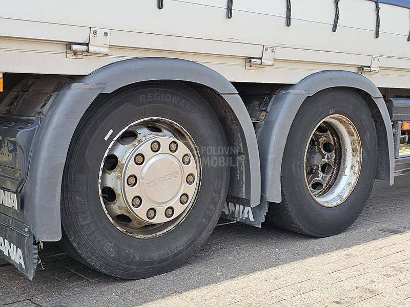 Scania P250 6X2 / 9m / LIFT
