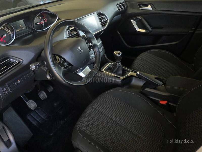 Peugeot 308 1.2PureTech Led Nav