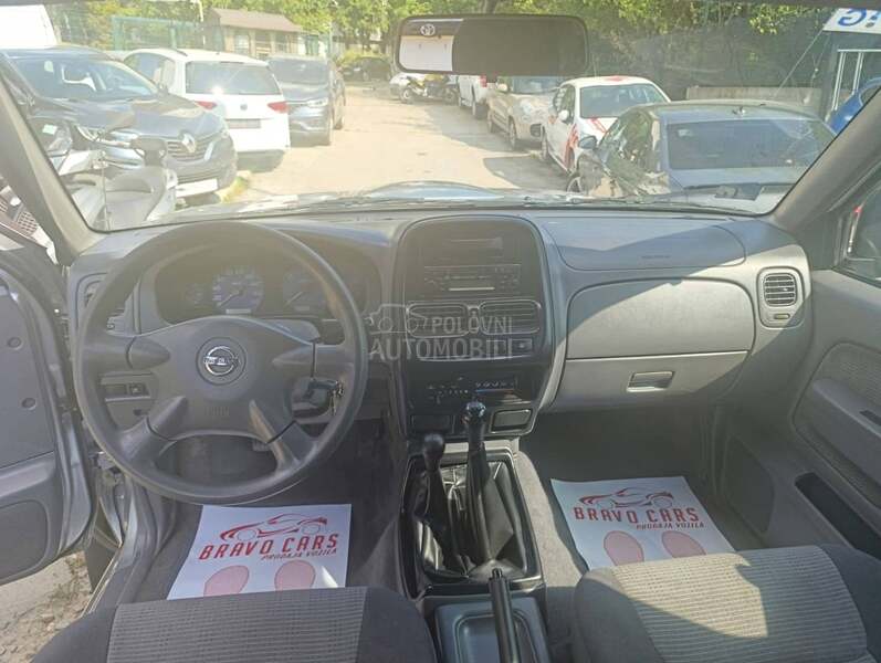 Nissan Navara 2.5tdi 4x4