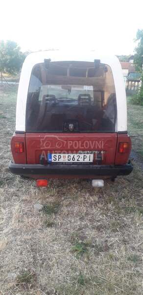 Zastava Poly 