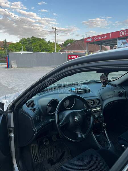 Alfa Romeo 156 