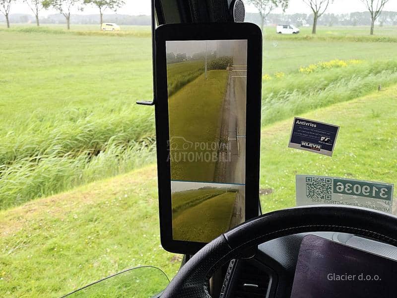 Mercedes Benz ACTROS 1836 / 7.4m / LIFT