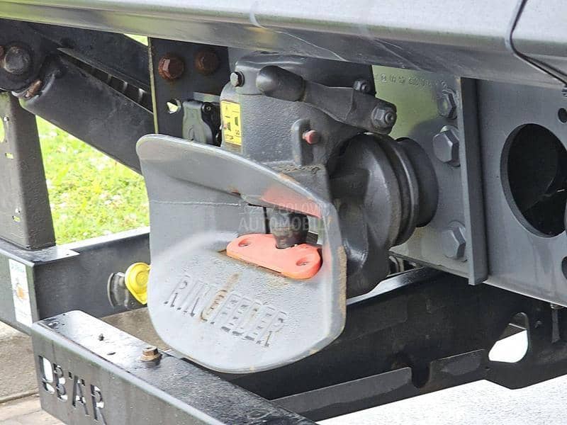 Mercedes Benz ACTROS 1836 / 7.4m / LIFT