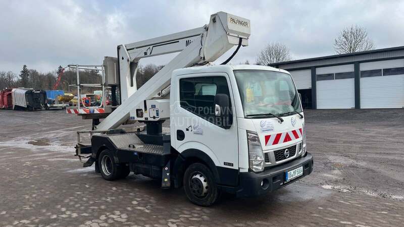 Nissan Palfinger P200ANC