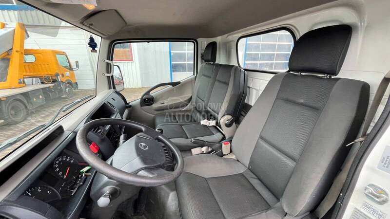 Nissan Palfinger P200ANC