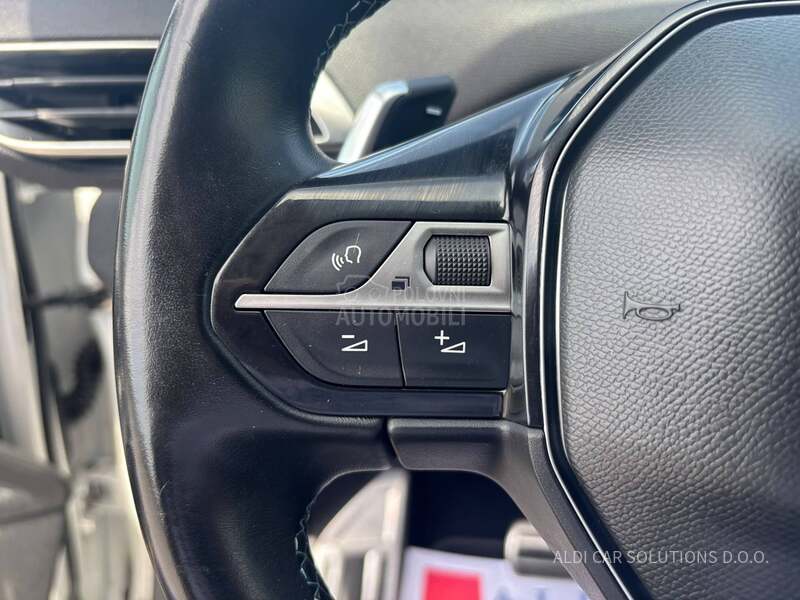Peugeot 5008 1.5 Hdi/Allure