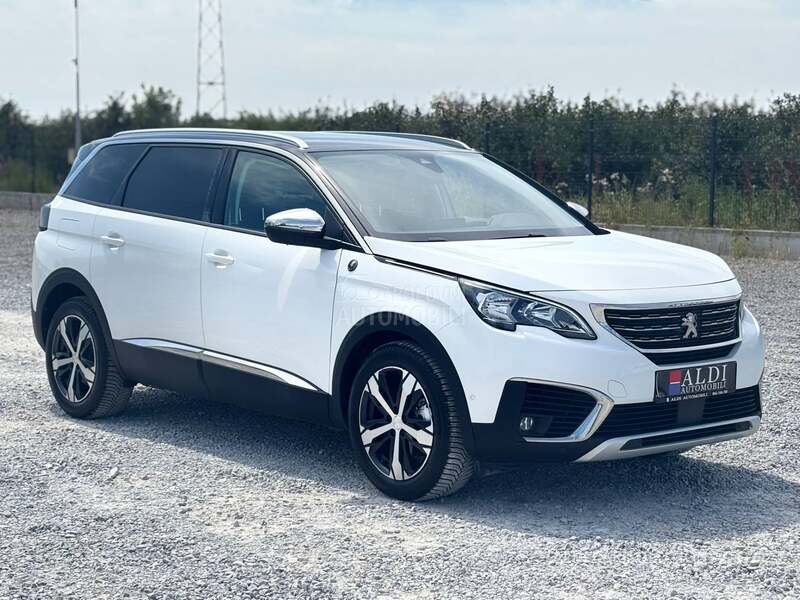 Peugeot 5008 1.5 Hdi/Allure