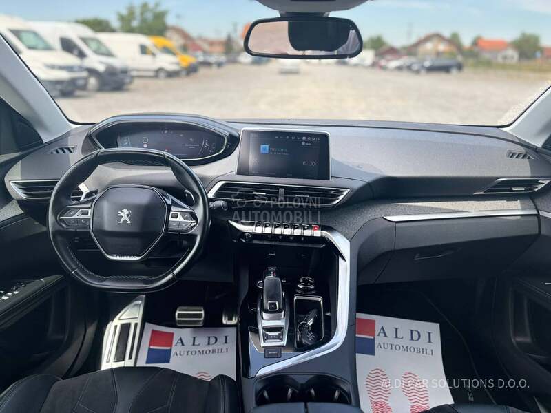 Peugeot 5008 1.5 Hdi/Allure