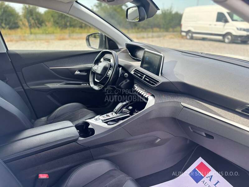 Peugeot 5008 1.5 Hdi/Allure