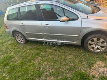 kompletan auto u delovima za Peugeot 307