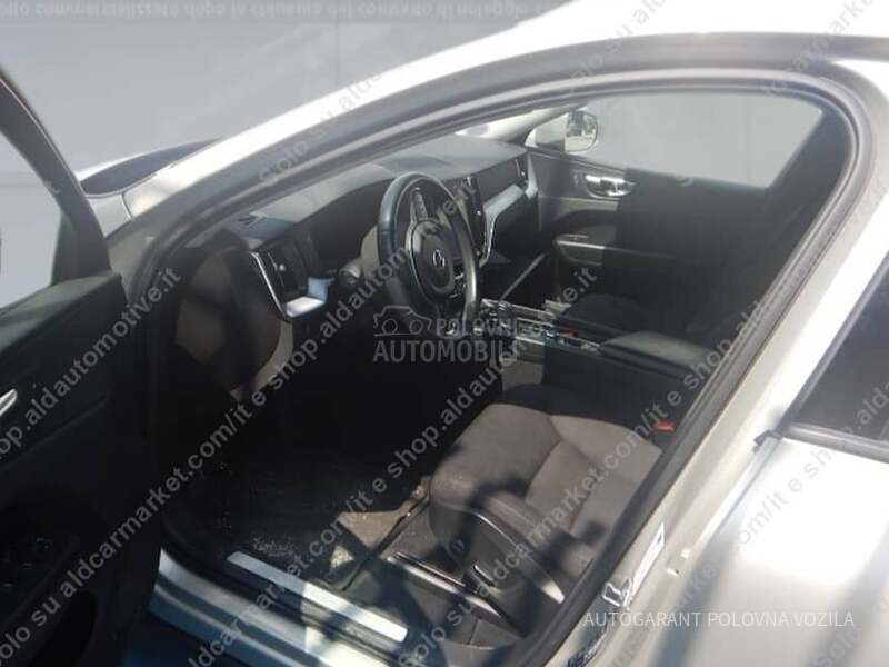 Volvo XC60 2.0 BUSINESS AWD A/T