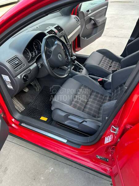 Volkswagen Golf 5 GTI