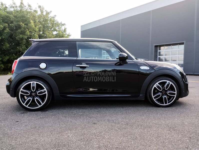 MINI Cooper S John Cooper Works