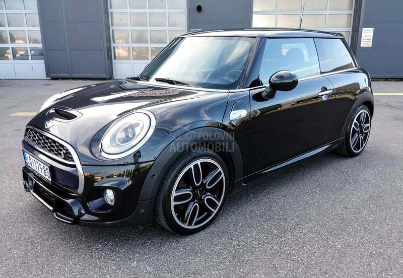MINI Cooper S John Cooper Works