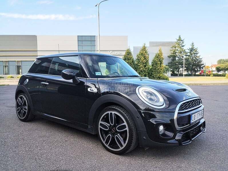 MINI Cooper S John Cooper Works