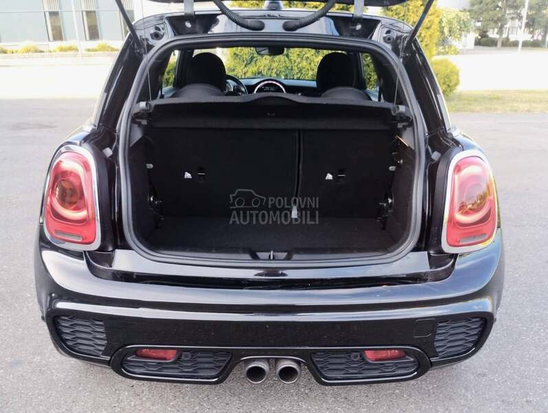 MINI Cooper S John Cooper Works