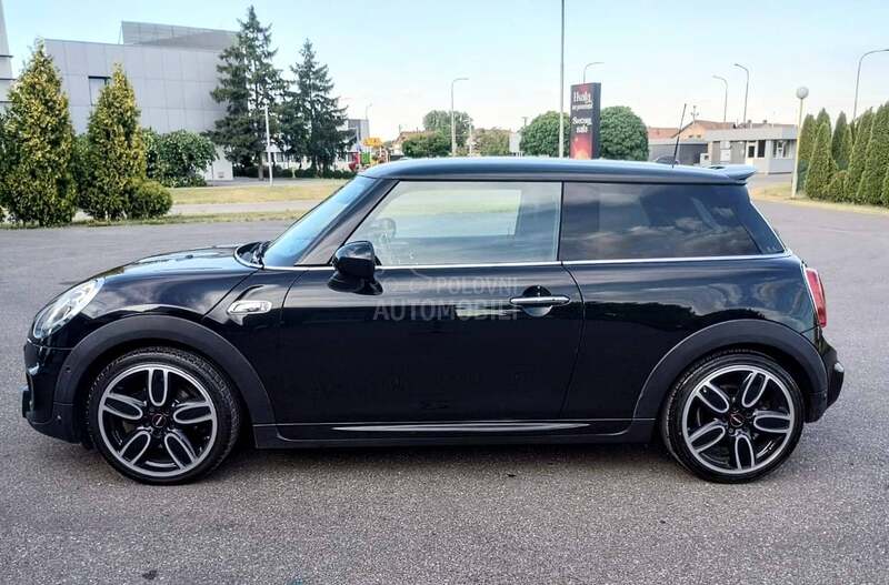 MINI Cooper S John Cooper Works
