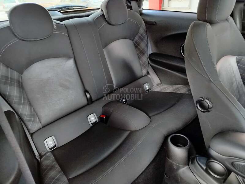 MINI Cooper S John Cooper Works