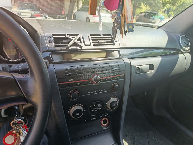Mazda 3 hecbek