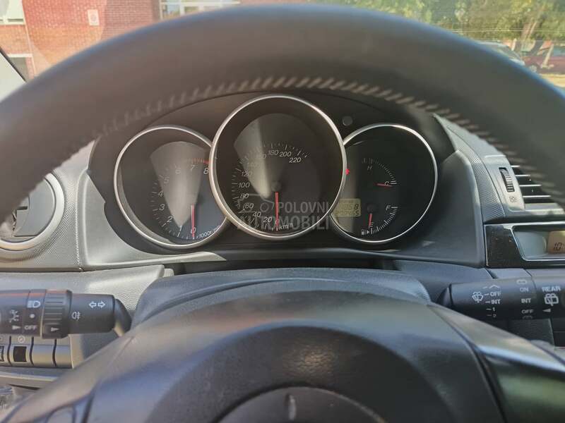 Mazda 3 hecbek