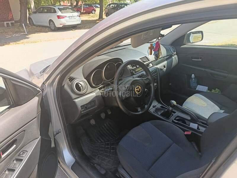 Mazda 3 hecbek