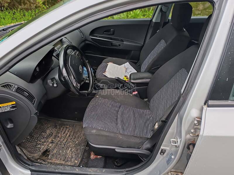 Kia cee`d sw 1.4