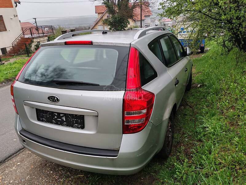 Kia cee`d sw 1.4