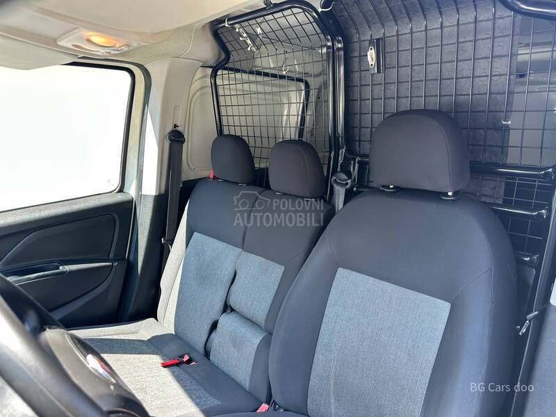 Fiat Doblo 1.6MJT 3 SEDIŠTA