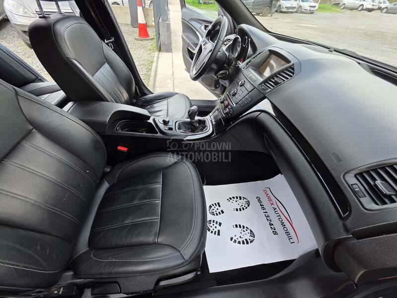 Opel Insignia 2.0 CDTI N.A.V.I