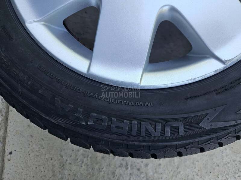 Uniroyal 185/60 R14 Zimska