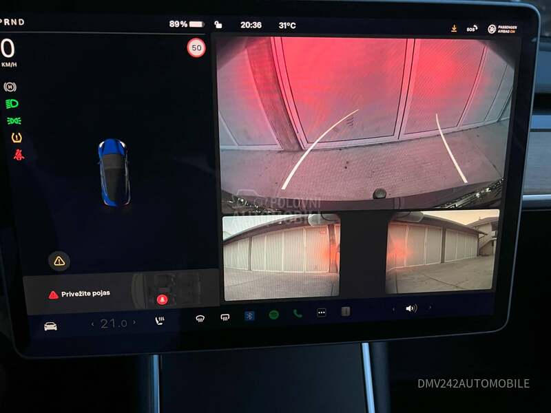 Tesla Model 3 AUT PILOT