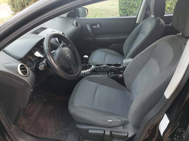 Nissan Qashqai 1.6 i