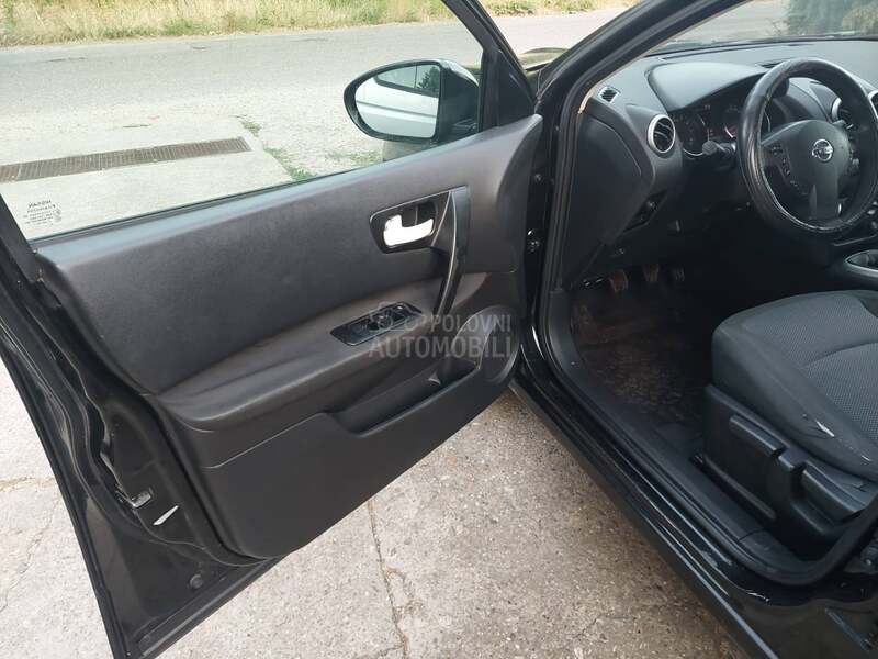 Nissan Qashqai 1.6 i