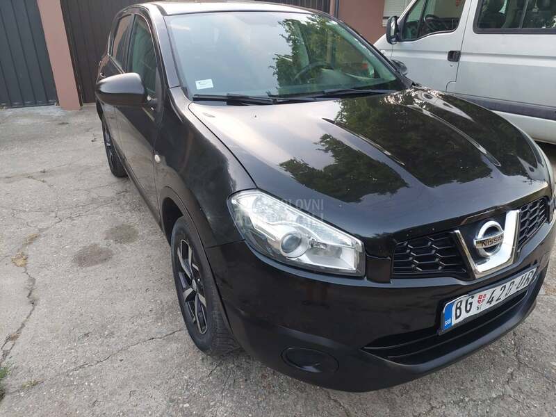 Nissan Qashqai 1.6 i