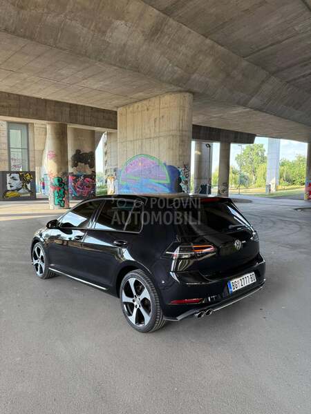 Volkswagen Golf 7 .5R-LINE/MATRIX/CNG