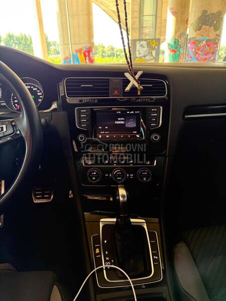 Volkswagen Golf 7 .5R-LINE/MATRIX/CNG