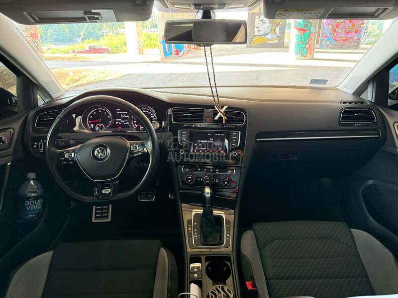 Volkswagen Golf 7 .5R-LINE/MATRIX/CNG