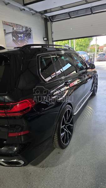 BMW X7 XDRIVE 30D M PAKET